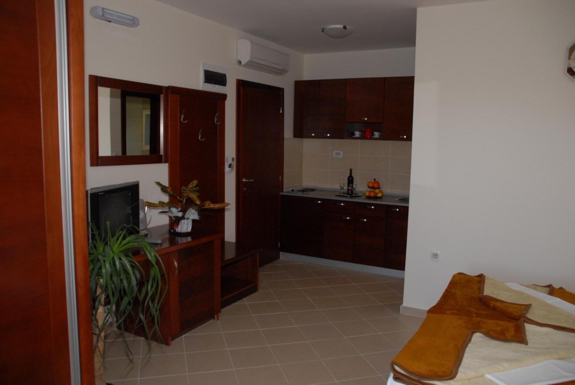 Apartments Krapina Budva Exterior foto